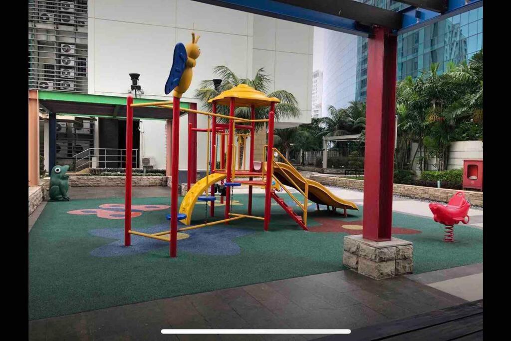 Central Park Residences ジャカルタ エクステリア 写真
